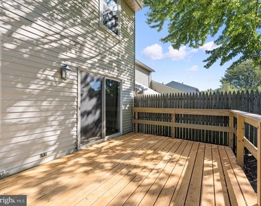233 Lafayette Drive - Photo Thumbnail 26