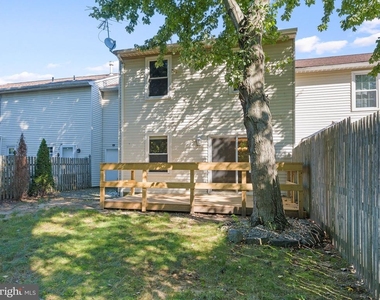 233 Lafayette Drive - Photo Thumbnail 30