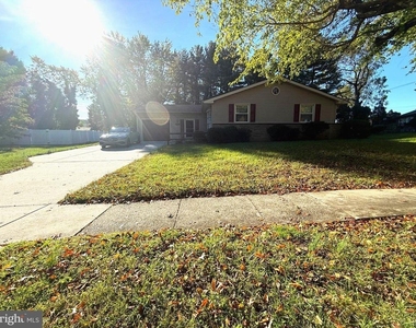 404 Tanforan Drive - Photo Thumbnail 23
