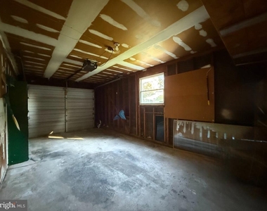 404 Tanforan Drive - Photo Thumbnail 20