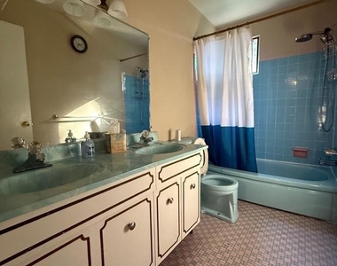 404 Tanforan Drive - Photo Thumbnail 14