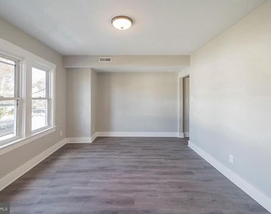 866 Haddon Avenue - Photo Thumbnail 6