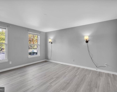 73 Eldon Way - Photo Thumbnail 17