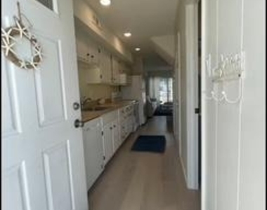 720 Rusty Anchor Road - Photo Thumbnail 3