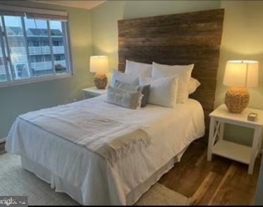 720 Rusty Anchor Road - Photo Thumbnail 8