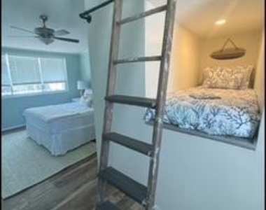 720 Rusty Anchor Road - Photo Thumbnail 11