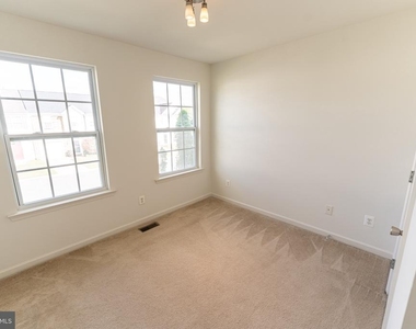 230 Garrison Way - Photo Thumbnail 48