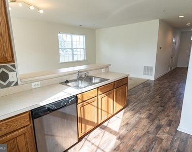 230 Garrison Way - Photo Thumbnail 26