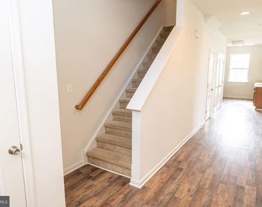 230 Garrison Way - Photo Thumbnail 10