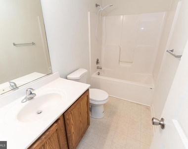 230 Garrison Way - Photo Thumbnail 45
