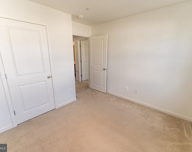 230 Garrison Way - Photo Thumbnail 50