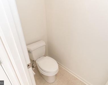 230 Garrison Way - Photo Thumbnail 40