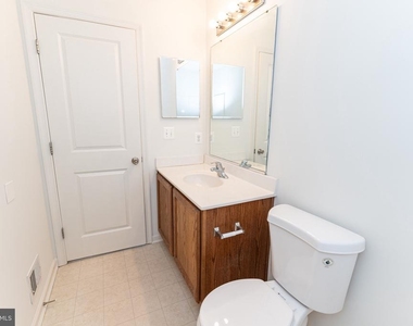 230 Garrison Way - Photo Thumbnail 46