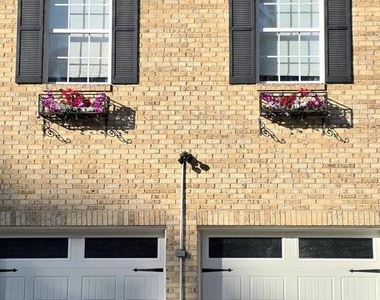 713 Bonnie Meadow Lane - Photo Thumbnail 5