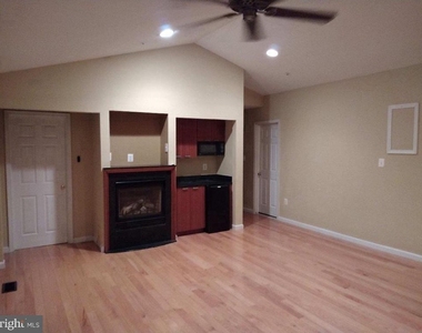 713 Bonnie Meadow Lane - Photo Thumbnail 18
