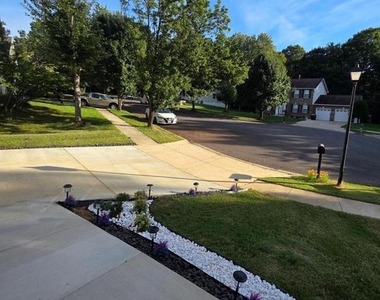 713 Bonnie Meadow Lane - Photo Thumbnail 8