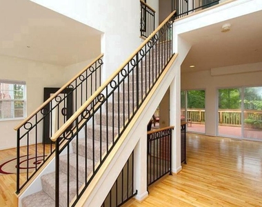 713 Bonnie Meadow Lane - Photo Thumbnail 15
