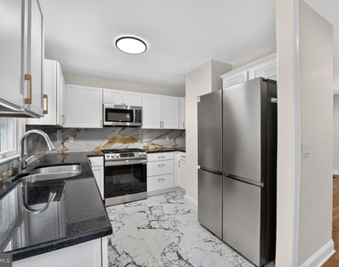 7012 Noah Drive - Photo Thumbnail 16