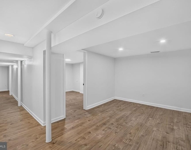 7012 Noah Drive - Photo Thumbnail 24