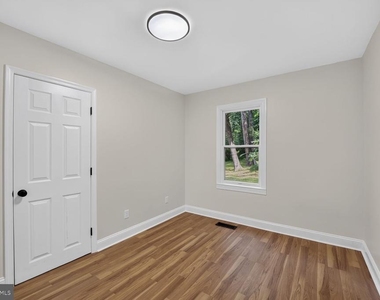 7012 Noah Drive - Photo Thumbnail 26