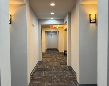 607 7th Street - Photo Thumbnail 15