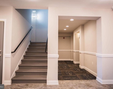 607 7th Street - Photo Thumbnail 9