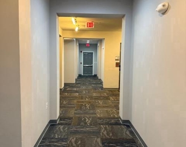 607 7th Street - Photo Thumbnail 14