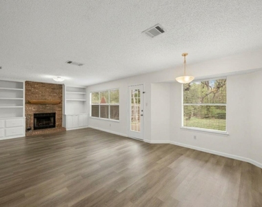 6018 La Naranja Ln - Photo Thumbnail 3