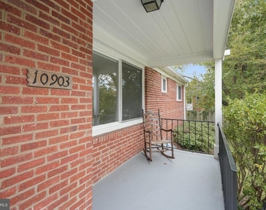 10903 Stillwater Avenue - Photo Thumbnail 3