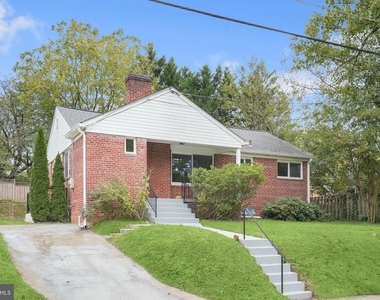 10903 Stillwater Avenue - Photo Thumbnail 2