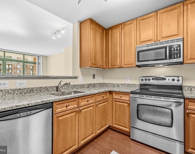 11700 Old Georgetown Road - Photo Thumbnail 6