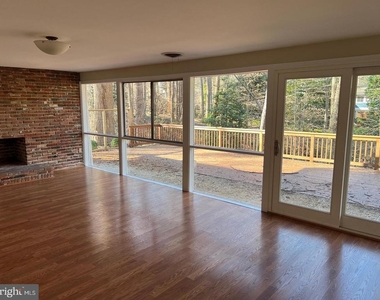 8 Carderock Court - Photo Thumbnail 17
