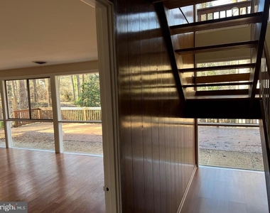 8 Carderock Court - Photo Thumbnail 18