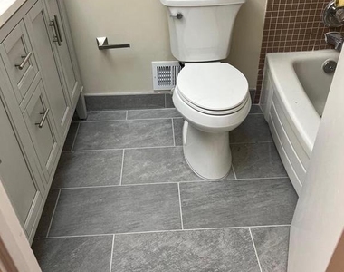8 Carderock Court - Photo Thumbnail 15