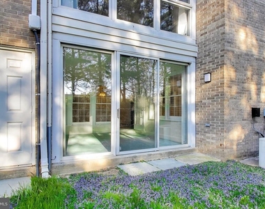 5707 Brewer House Circle - Photo Thumbnail 25