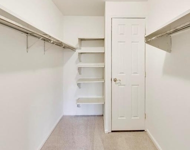 5707 Brewer House Circle - Photo Thumbnail 17