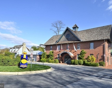 340 Hart Mews - Photo Thumbnail 35