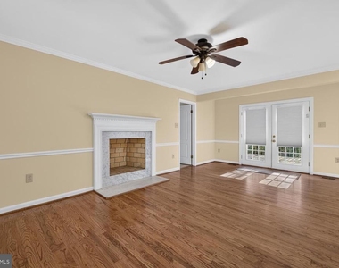 2512 Locustwood Place - Photo Thumbnail 9