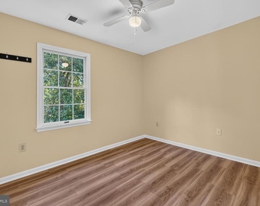 2512 Locustwood Place - Photo Thumbnail 20