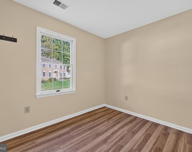 2512 Locustwood Place - Photo Thumbnail 22