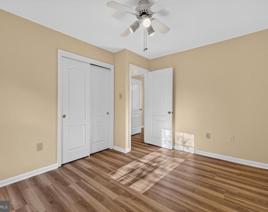 2512 Locustwood Place - Photo Thumbnail 18