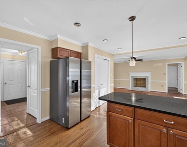 2512 Locustwood Place - Photo Thumbnail 6