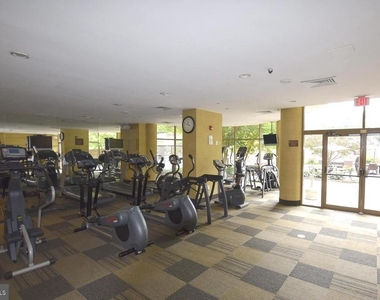 10101 Grosvenor Place - Photo Thumbnail 22