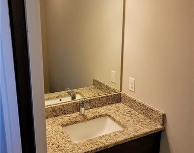 1125 Walton Ln - Photo Thumbnail 15
