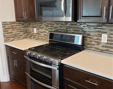 1125 Walton Ln - Photo Thumbnail 6