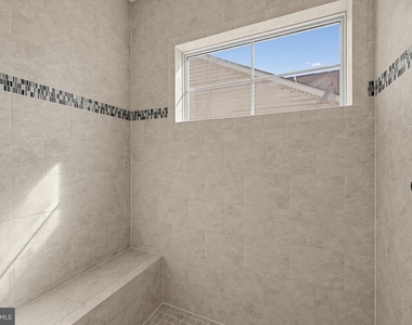 22805 Broadway Avenue - Photo Thumbnail 6