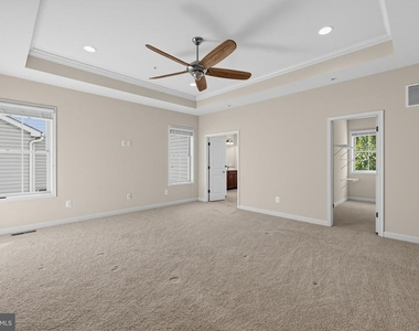 22805 Broadway Avenue - Photo Thumbnail 29