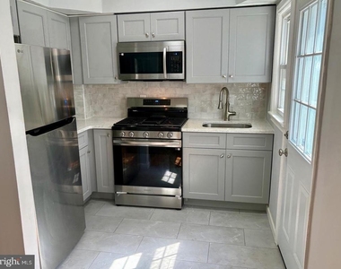 1742 E West Highway - Photo Thumbnail 3