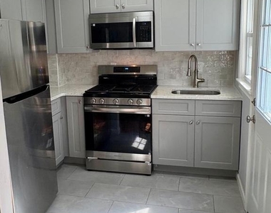 1742 E West Highway - Photo Thumbnail 4