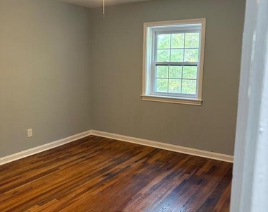 1742 E West Highway - Photo Thumbnail 10